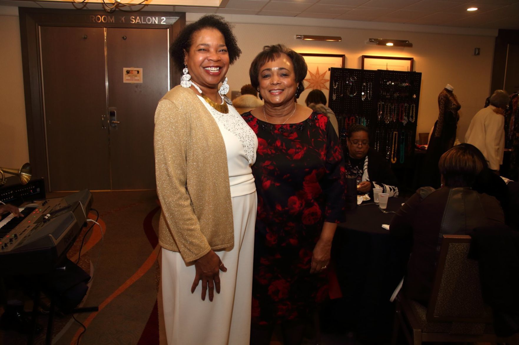 Felicia Pulliam, Verleana Moore